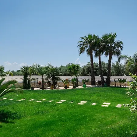 Luxury Bianca With Pool * أوستوني